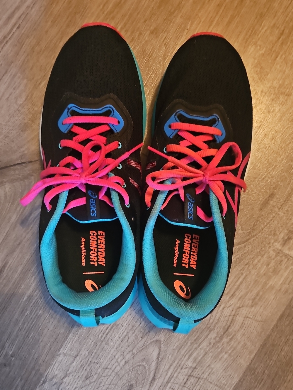 USED ASICS Black Running Shoes with Pink Laces and Teal Accents SIZE 10.5